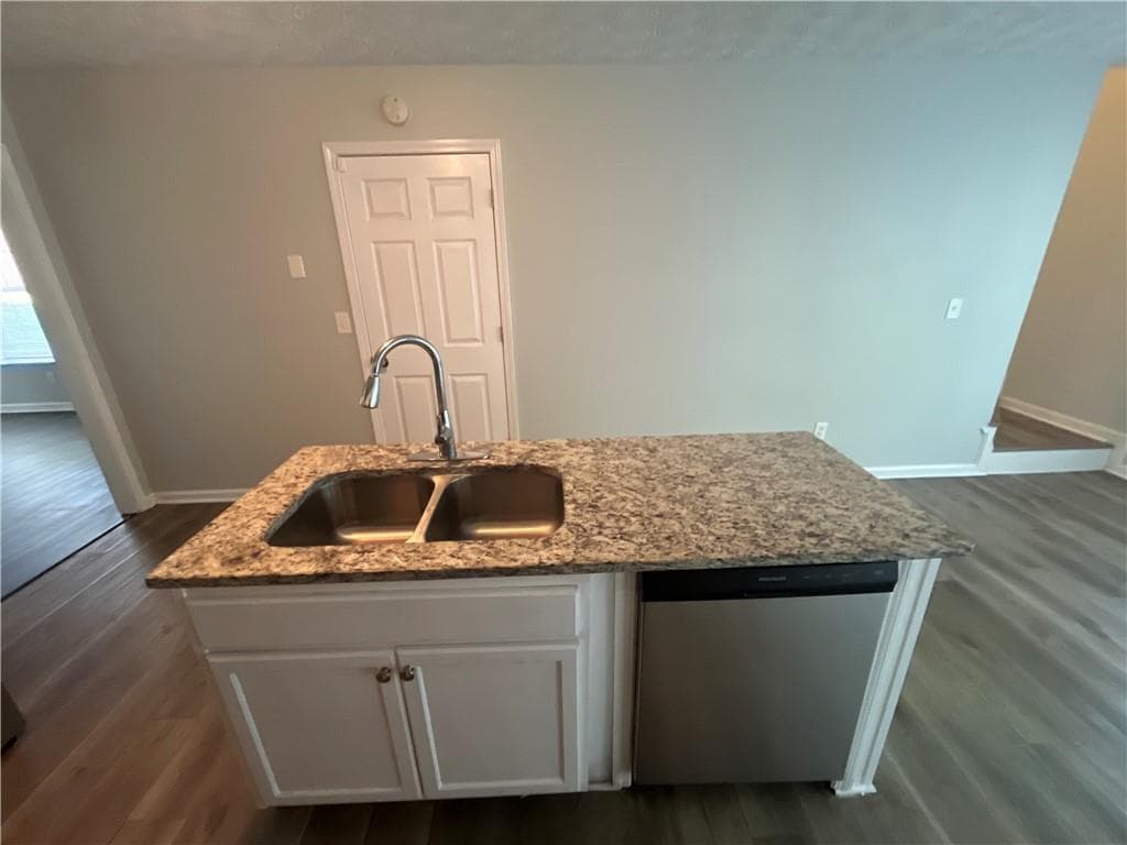 4 bedroom, 2 bathroom, 1,715 sq ft single family residence for sale at 35 Creekview Court, Covington, GA 30016 — photo 7