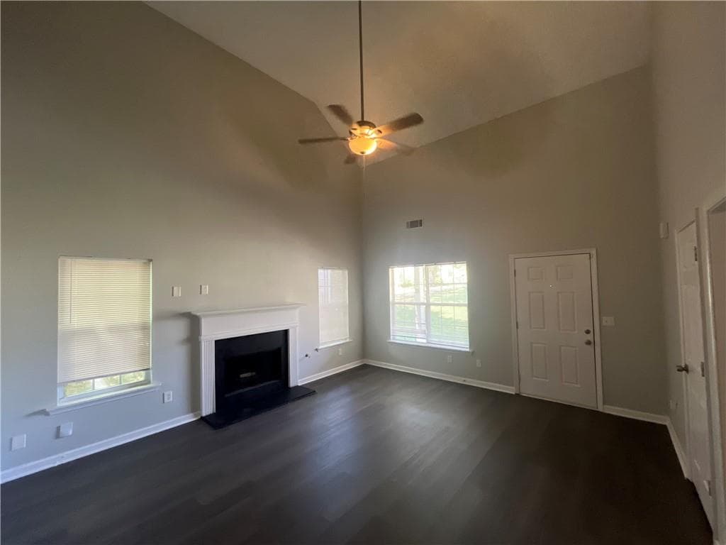 4 bedroom, 2 bathroom, 1,715 sq ft single family residence for sale at 35 Creekview Court, Covington, GA 30016 — photo 4