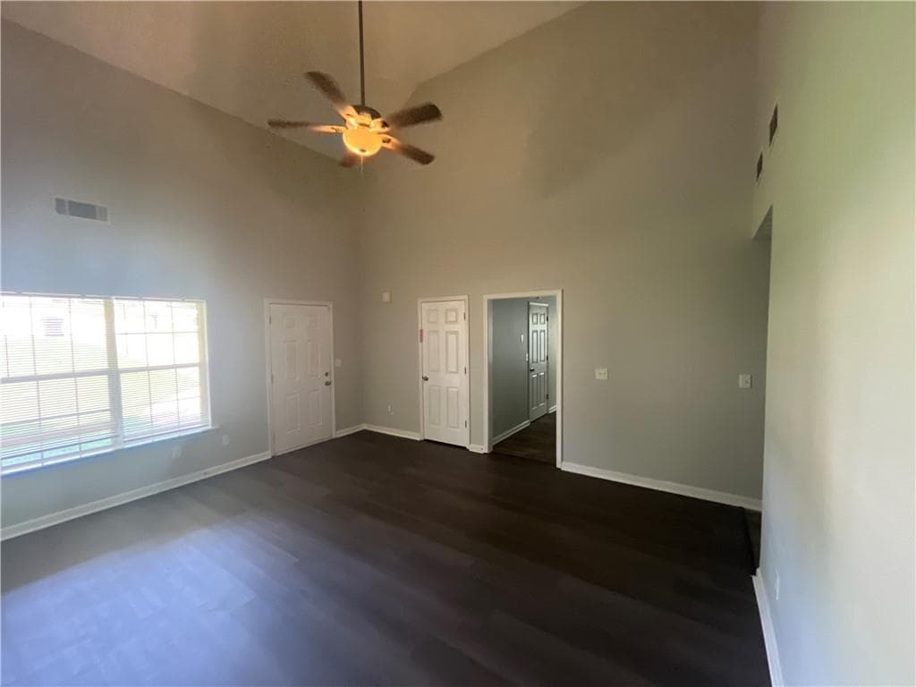 4 bedroom, 2 bathroom, 1,715 sq ft single family residence for sale at 35 Creekview Court, Covington, GA 30016 — photo 5