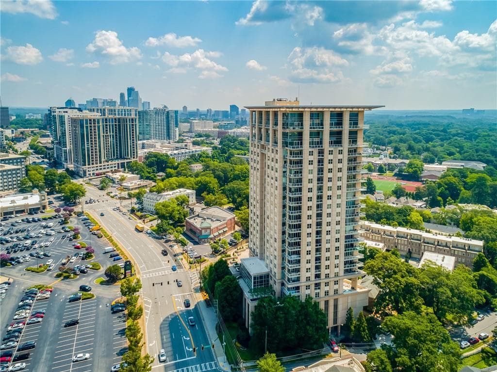 2 bedroom, 3 bathroom, 2,416 sq ft condominium under contract at 2881 Peachtree Road 1703, Atlanta, GA 30305 — photo 2
