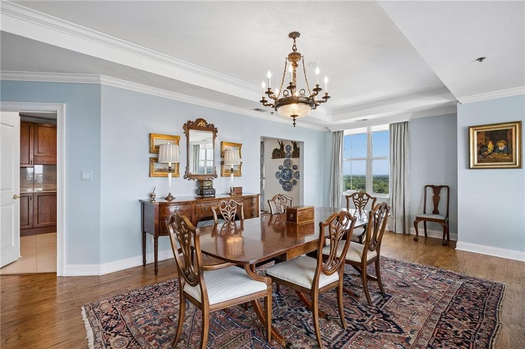 2 bedroom, 3 bathroom, 2,416 sq ft condominium under contract at 2881 Peachtree Road 1703, Atlanta, GA 30305 — photo 8