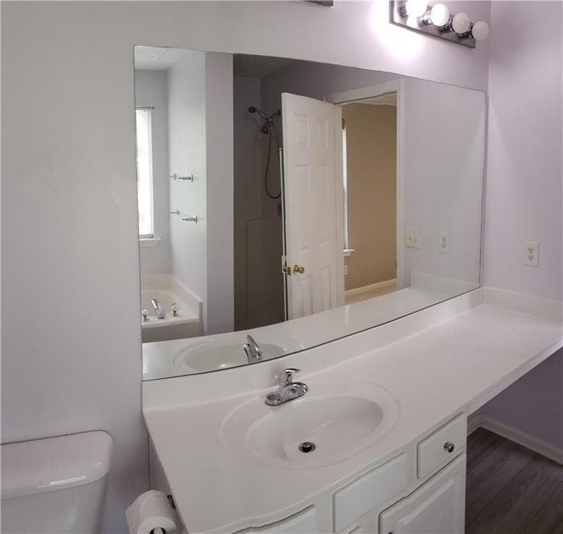 4 bedroom, 3 bathroom, 2,228 sq ft single family residence for rent at 204 Wild Flower Lane, Canton, GA 30114 for $2,400 a month — photo 6