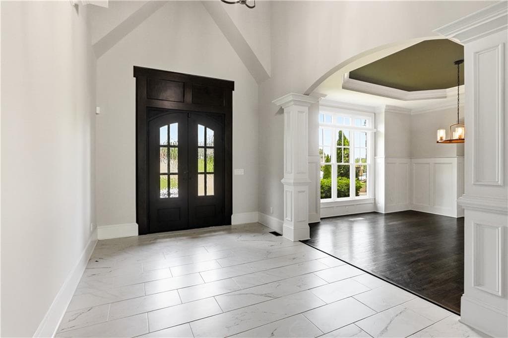 7 bedroom, 6 bathroom, 6,707 sq ft single family residence for sale at 331 Summer Garden Drive, Marietta, GA 30064 — photo 4