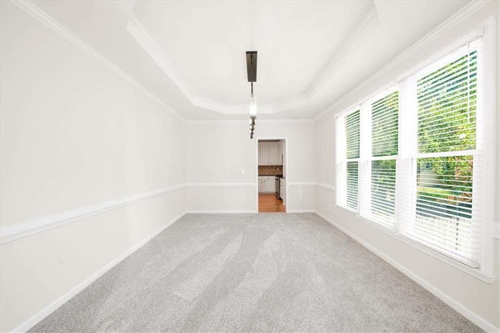 5 bedroom, 4 bathroom, 3,707 sq ft single family residence under contract at 4488 Village Springs Place, Atlanta, GA 30338 — photo 8