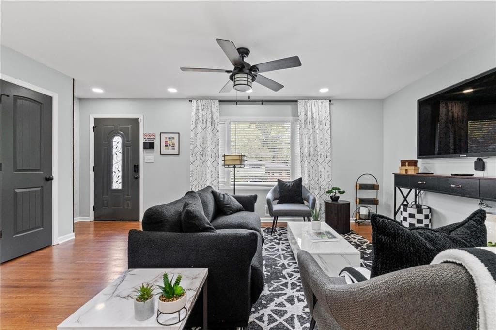 4 bedroom, 3 bathroom, 1,430 sq ft single family residence for sale at 1467 Timms Circle, Atlanta, GA 30316 — photo 3