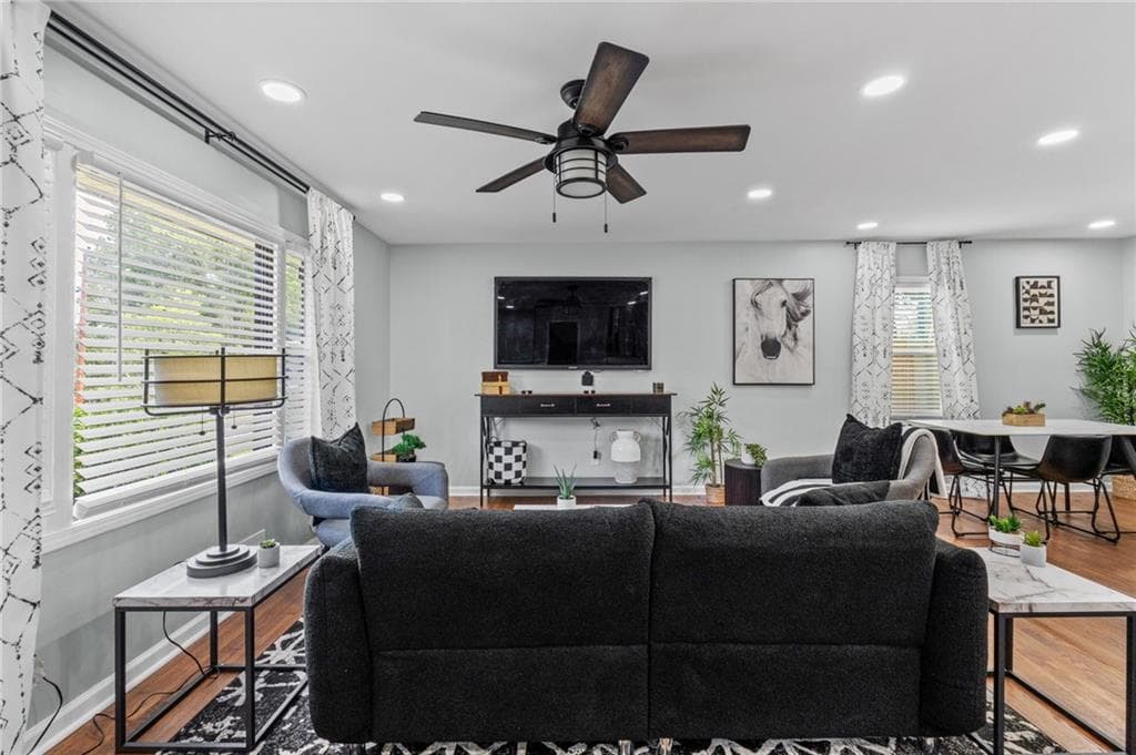 4 bedroom, 3 bathroom, 1,430 sq ft single family residence for sale at 1467 Timms Circle, Atlanta, GA 30316 — photo 4
