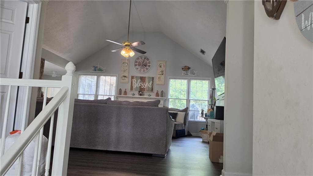 5 bedroom, 3 bathroom, 2,320 sq ft single family residence for sale at 1475 Yorktown Drive, Lawrenceville, GA 30043 — photo 5