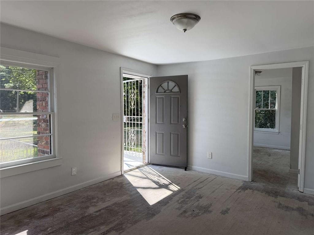 3 bedroom, 2 bathroom, 1,283 sq ft single family residence under contract at 53 Howell Drive, Atlanta, GA 30331 — photo 2