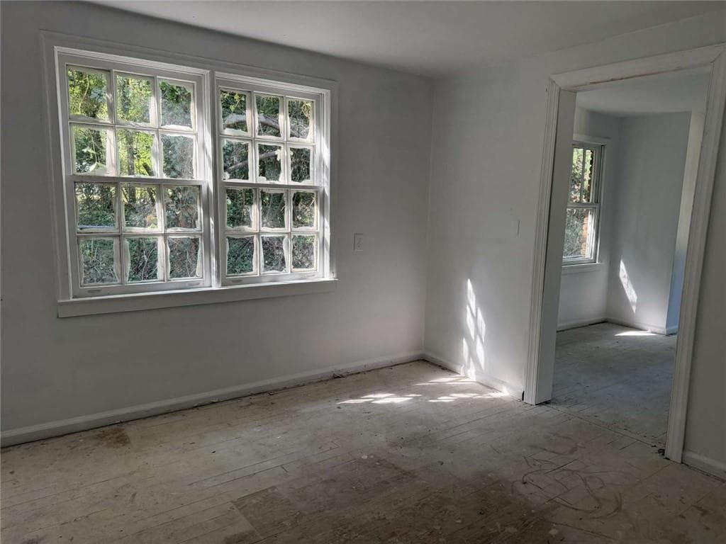 3 bedroom, 2 bathroom, 1,283 sq ft single family residence under contract at 53 Howell Drive, Atlanta, GA 30331 — photo 4