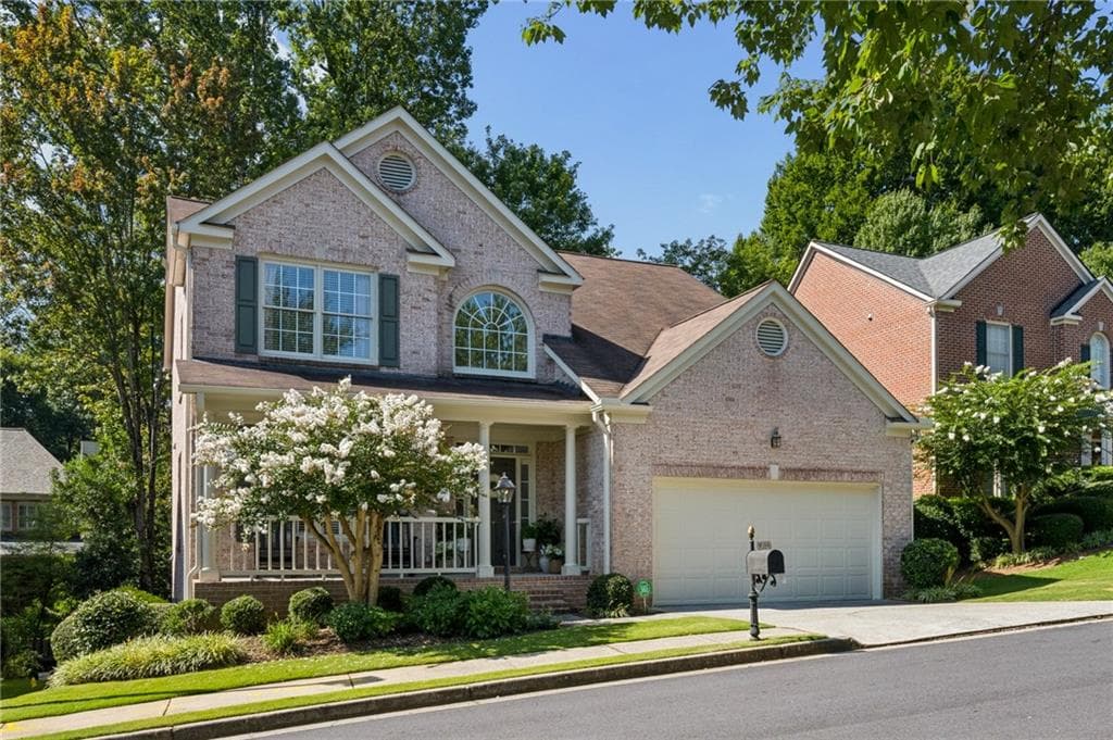 5 bedroom, 4 bathroom, 4,370 sq ft single family residence for sale at 2024 Gramercy Circle, Atlanta, GA 30341 — photo 3