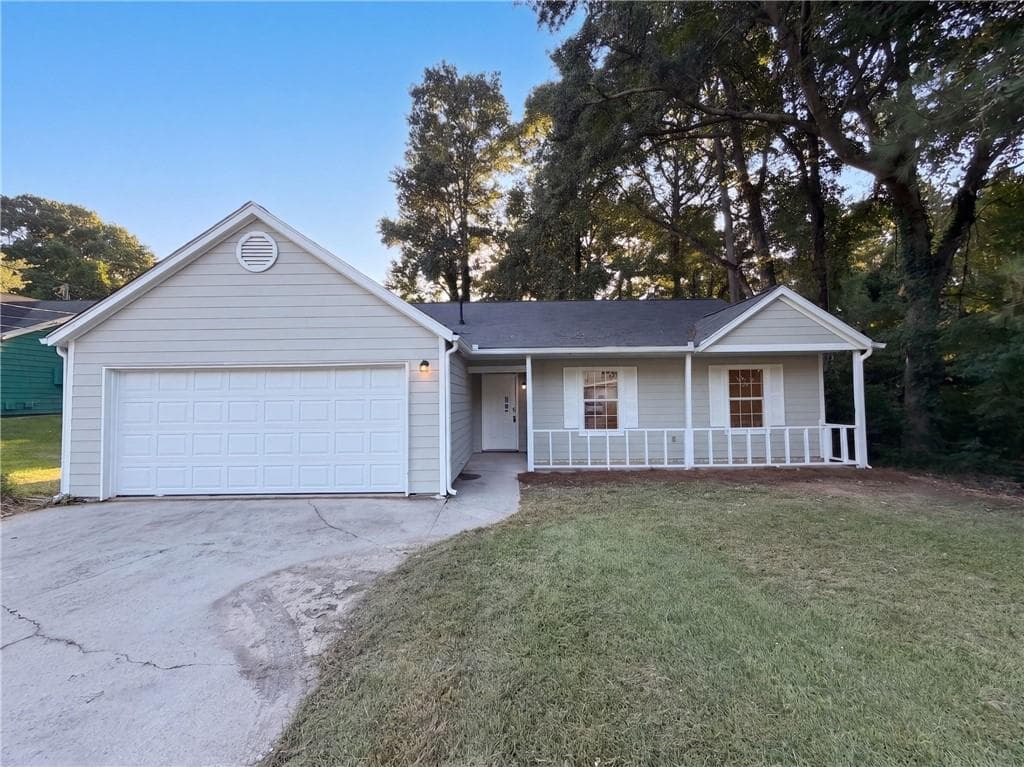 3 bedroom, 2 bathroom, 1,400 sq ft single family residence for sale at 5857 Mistyview Drive, Rex, GA 30273