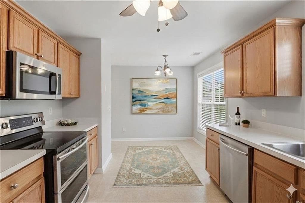 3 bedroom, 2 bathroom, 1,656 sq ft single family residence for sale at 8790 Baycreek Lane, Gainesville, GA 30506 — photo 8