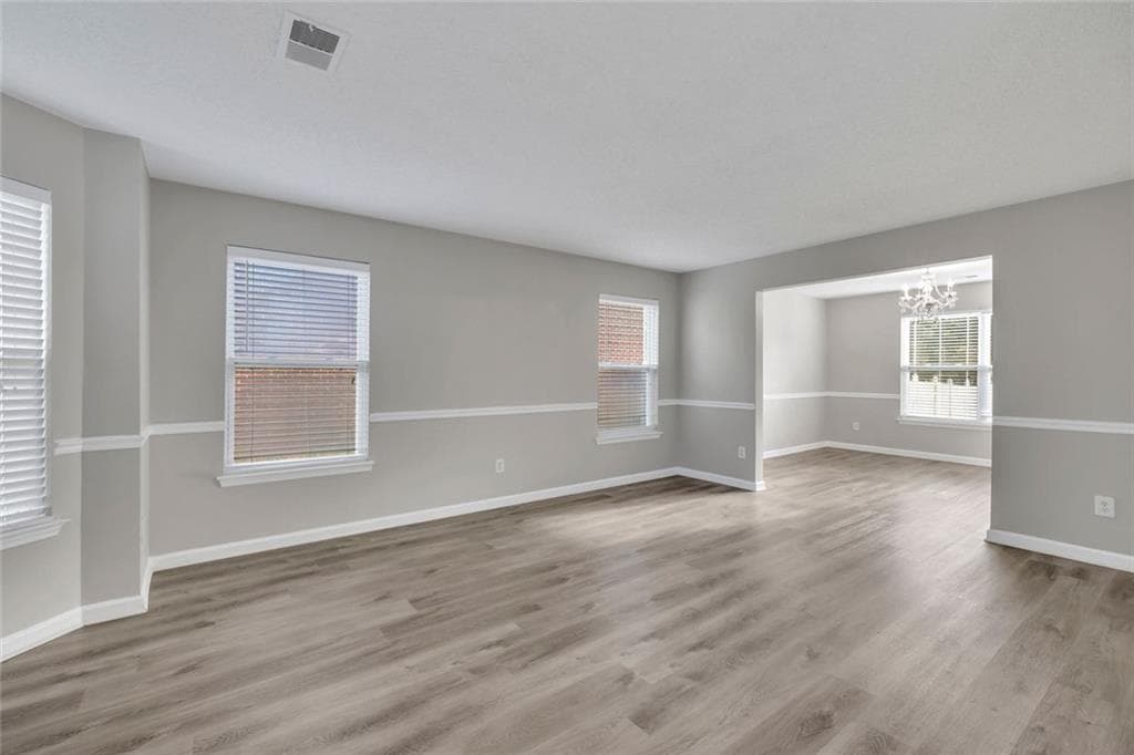 5 bedroom, 4 bathroom, 4,068 sq ft single family residence under contract at 712 Walton Drive, Mcdonough, GA 30253 — photo 5