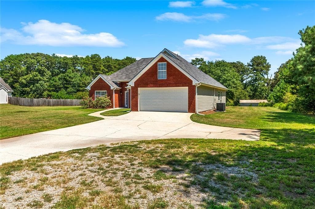 3 bedroom, 2 bathroom, 1,800 sq ft single family residence for sale at 493 Youth Jersey Road, Covington, GA 30014 — photo 4