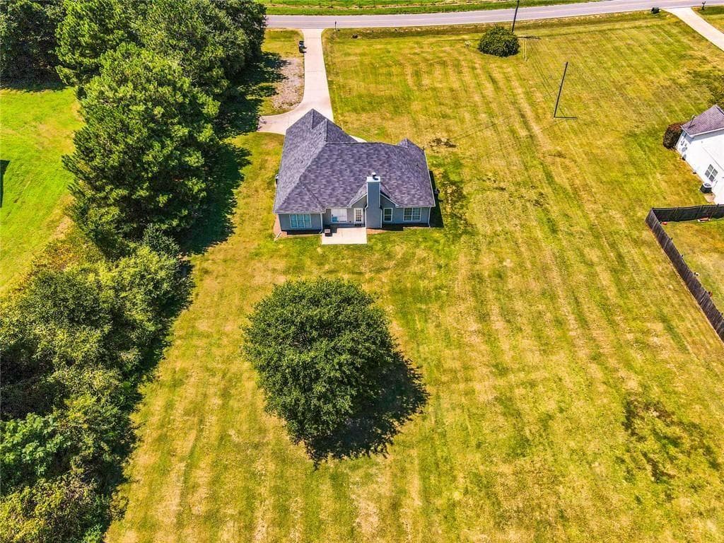 3 bedroom, 2 bathroom, 1,800 sq ft single family residence for sale at 493 Youth Jersey Road, Covington, GA 30014 — photo 9