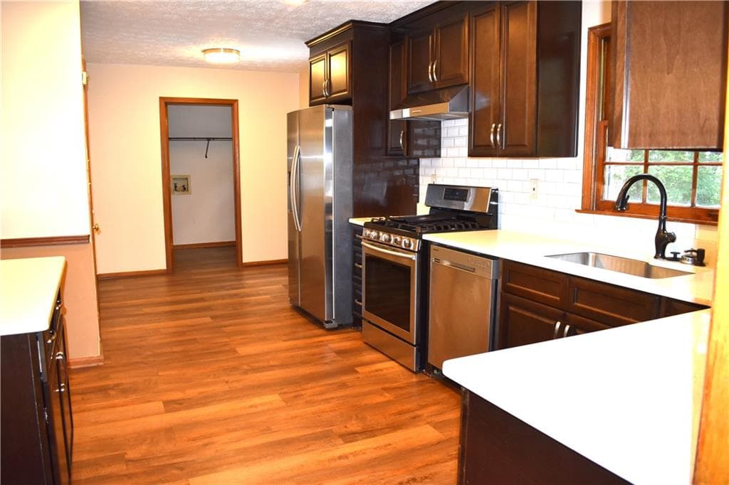 3 bedroom, 3 bathroom, 2,226 sq ft single family residence for rent at 2264 Post Oak Drive, Duluth, GA 30097 for $2,300 a month — photo 6