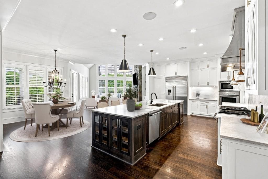 7 bedroom, 9 bathroom, 9,803 sq ft single family residence for sale at 16138 Belford Drive, Milton, GA 30004 — photo 6