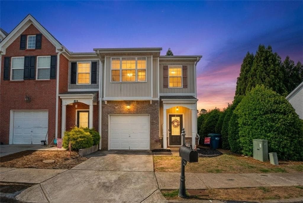 3 bedroom, 3 bathroom, 1,733 sq ft townhouse for sale at 4 Madaline Lane, Dawsonville, GA 30534 — photo 2