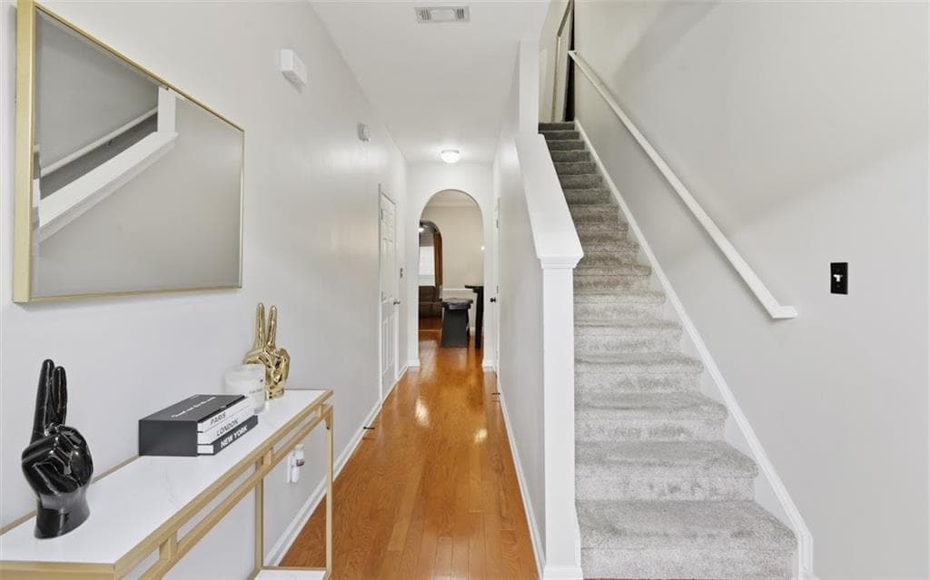 3 bedroom, 3 bathroom, 1,788 sq ft townhouse for sale at 4908 Sierra Way, South Fulton, GA 30349 — photo 4
