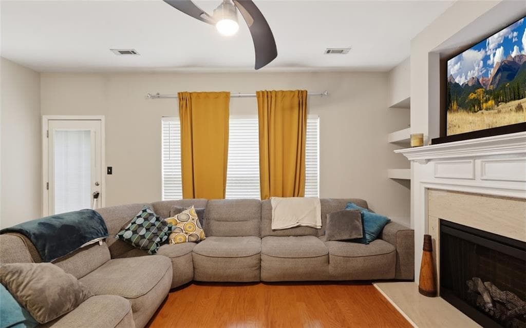 3 bedroom, 3 bathroom, 1,788 sq ft townhouse for sale at 4908 Sierra Way, South Fulton, GA 30349 — photo 7