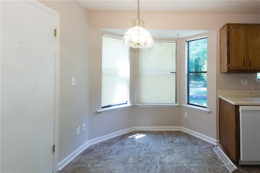 3 bedroom, 2 bathroom, 1,436 sq ft single family residence for rent at 2007 Walden Park Drive, Snellville, GA 30078 for $1,650 a month — photo 9