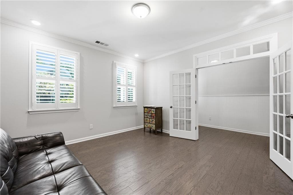 4 bedroom, 4 bathroom, 3,688 sq ft single family residence for sale at 895 Laura Jean Court, Buford, GA 30518 — photo 4