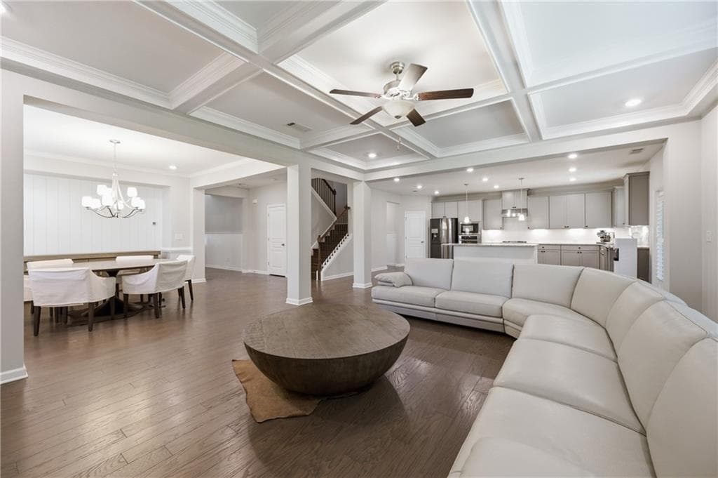 4 bedroom, 4 bathroom, 3,688 sq ft single family residence for sale at 895 Laura Jean Court, Buford, GA 30518 — photo 5