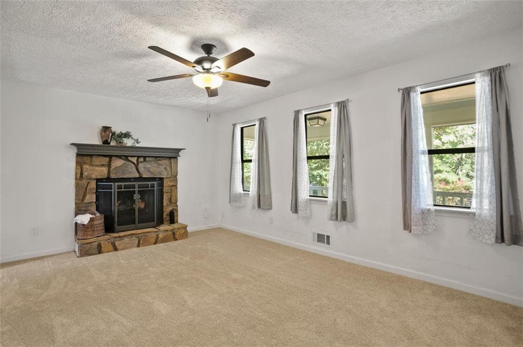3 bedroom, 2 bathroom, 1,920 sq ft single family residence under contract at 33 Dalena Way, Dallas, GA 30157 — photo 9