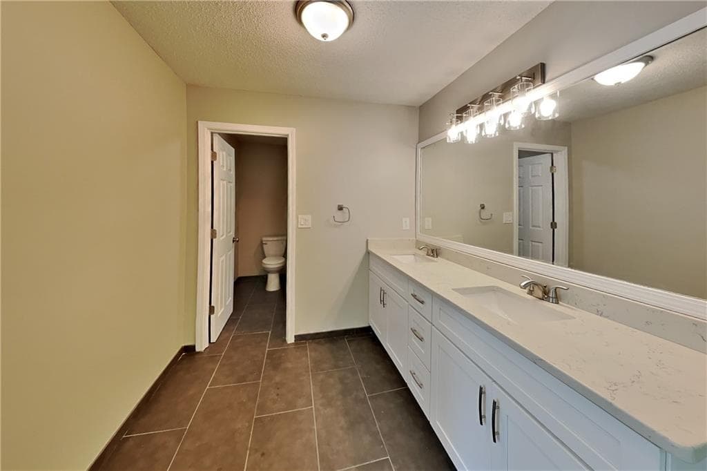 4 bedroom, 3 bathroom, 2,326 sq ft single family residence for rent at 2610 Loring Road, Kennesaw, GA 30152 for $2,600 a month — photo 10
