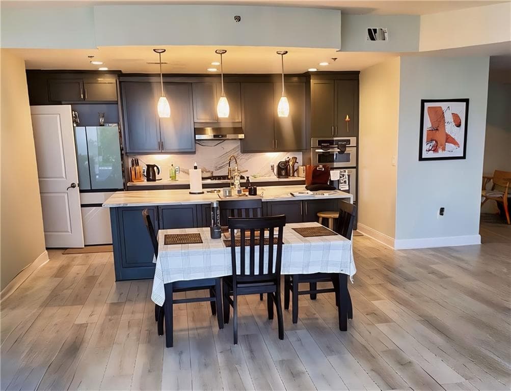 3 bedroom, 3 bathroom, 2,091 sq ft condominium for sale at 270 17th Street 3804, Atlanta, GA 30363 — photo 1 of 38