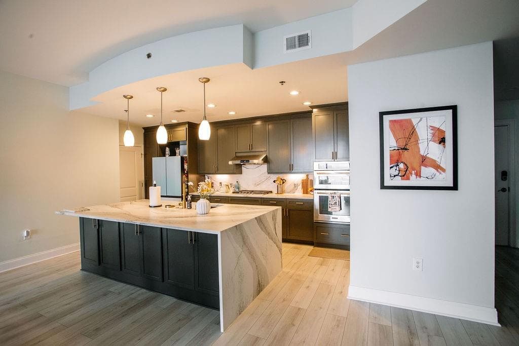 3 bedroom, 3 bathroom, 2,091 sq ft condominium for sale at 270 17th Street 3804, Atlanta, GA 30363 — photo 7