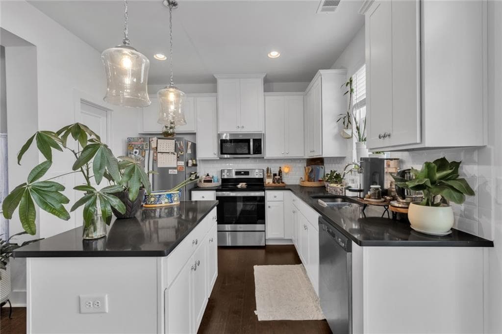 3 bedroom, 3 bathroom, 1,774 sq ft townhouse for sale at 234 Auburn Valley Way, Auburn, GA 30011 — photo 8