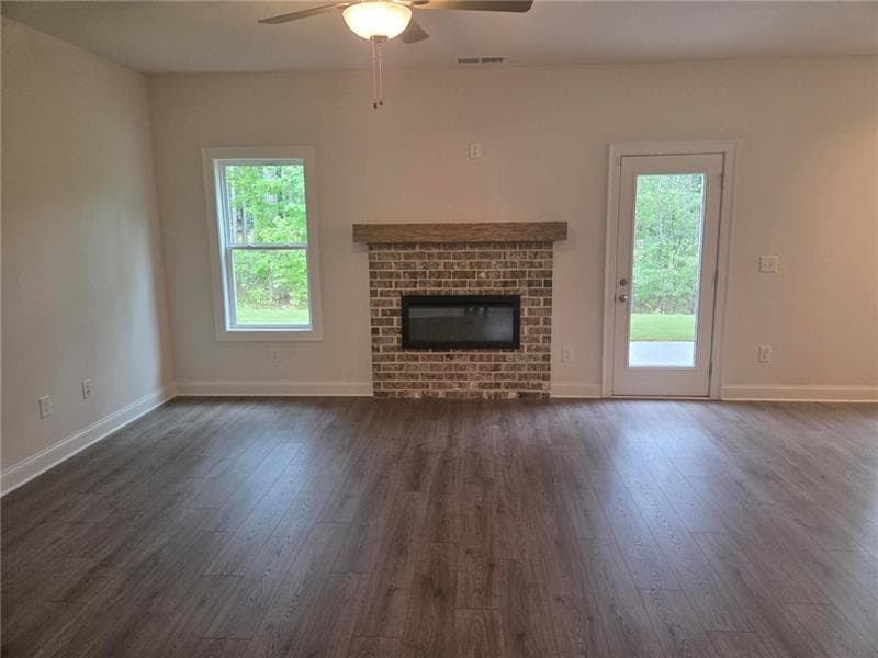 4 bedroom, 4 bathroom, 2,800 sq ft single family residence for sale at 105 Southview Drive, Ellenwood, GA 30294 — photo 4