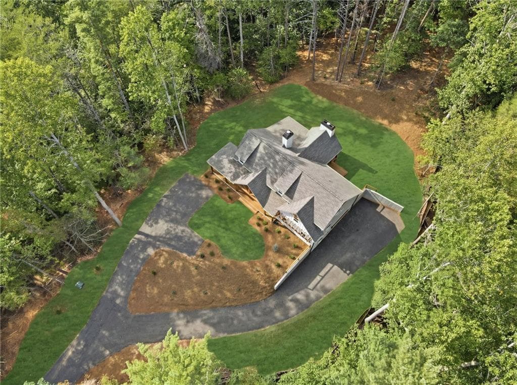 3 bedroom, 2 bathroom, 3,272 sq ft single family residence under contract at 300 Rainmore Drive, Dahlonega, GA 30533 — photo 5