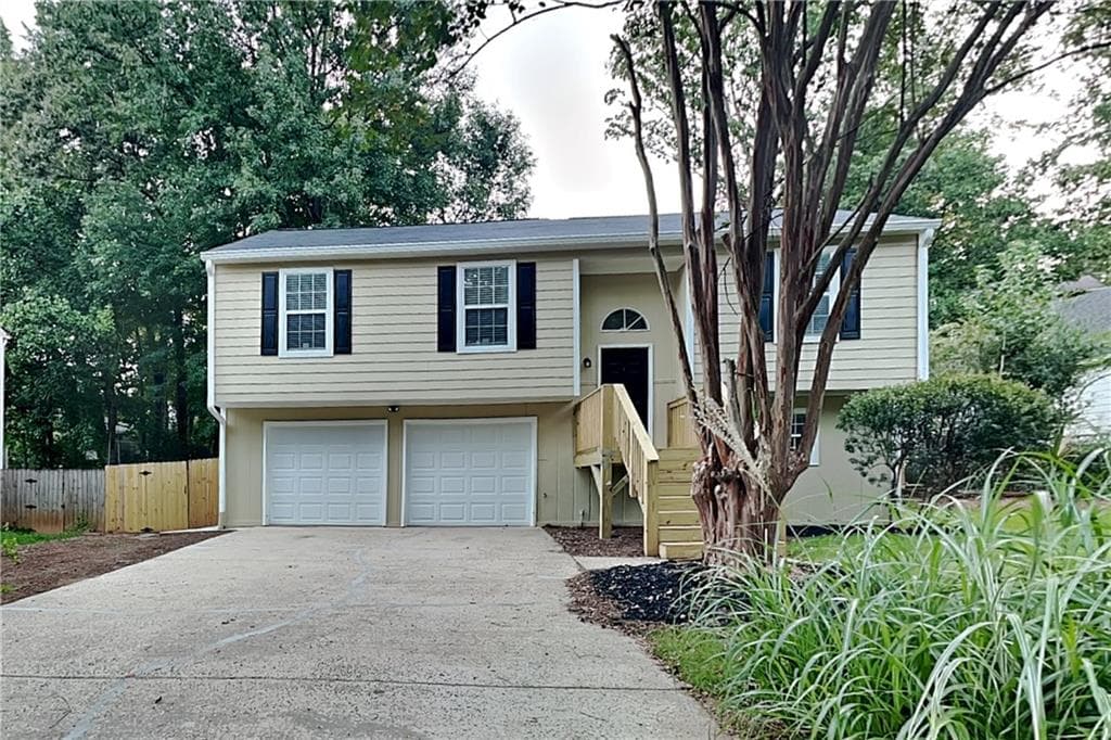 3 bedroom, 3 bathroom, 1,702 sq ft single family residence for rent at 1818 Crescent Hill Drive, Acworth, GA 30102 for $2,150 a month