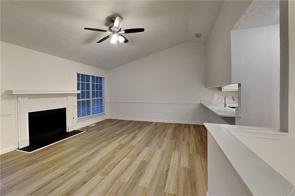 3 bedroom, 3 bathroom, 1,702 sq ft single family residence for rent at 1818 Crescent Hill Drive, Acworth, GA 30102 for $2,150 a month — photo 4