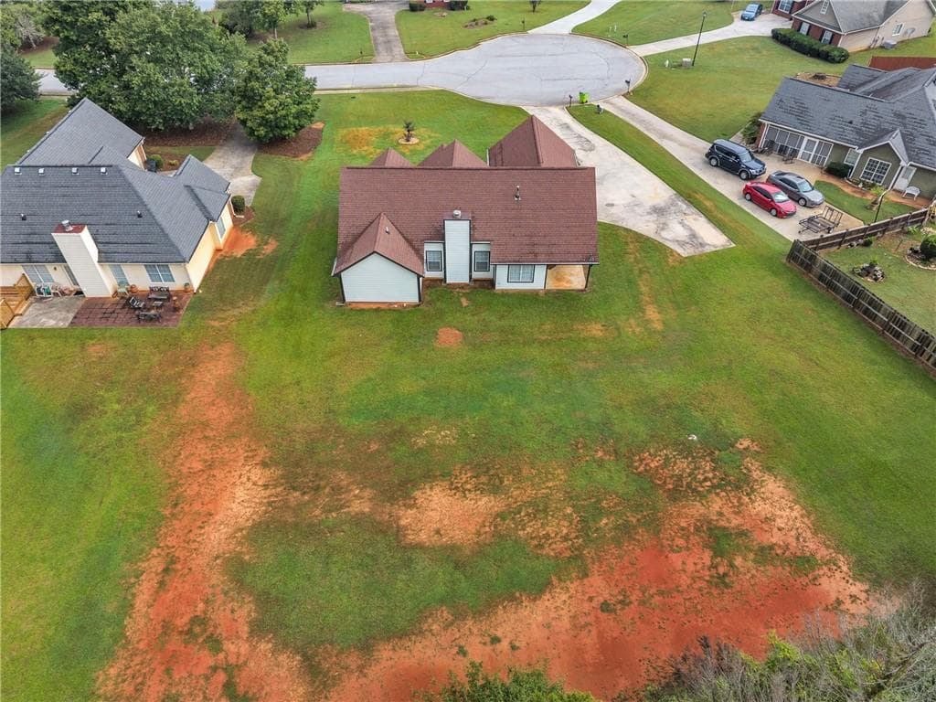 4 bedroom, 2 bathroom, 2,044 sq ft single family residence under contract at 1808 Francon Court, Conyers, GA 30094 — photo 9