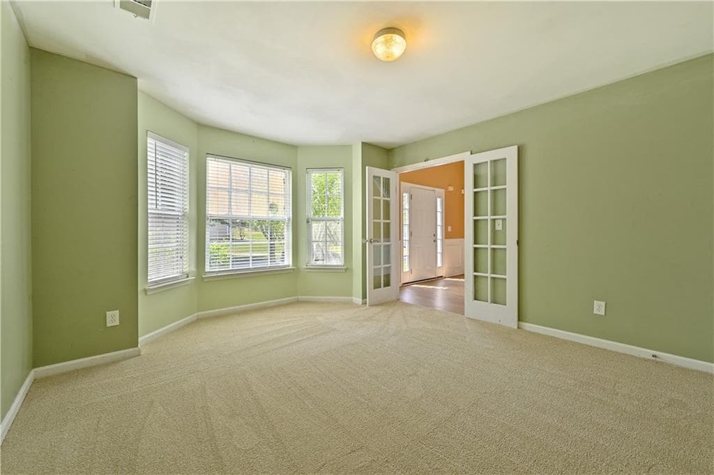 4 bedroom, 3 bathroom, 3,009 sq ft single family residence for sale at 4201 Ash Tree Street, Snellville, GA 30039 — photo 5