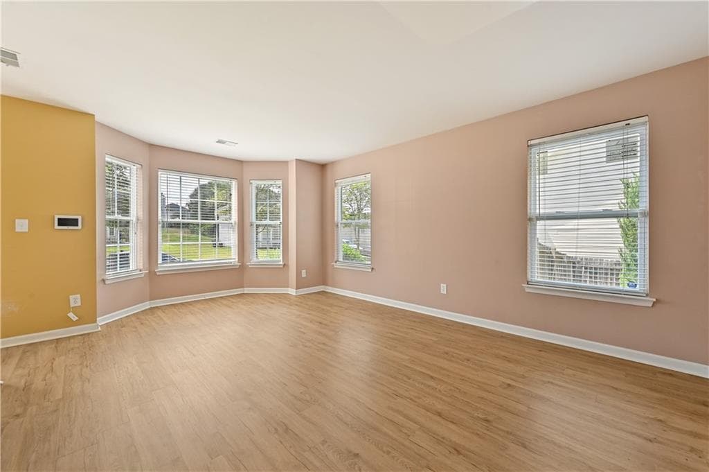 4 bedroom, 3 bathroom, 3,009 sq ft single family residence for sale at 4201 Ash Tree Street, Snellville, GA 30039 — photo 8