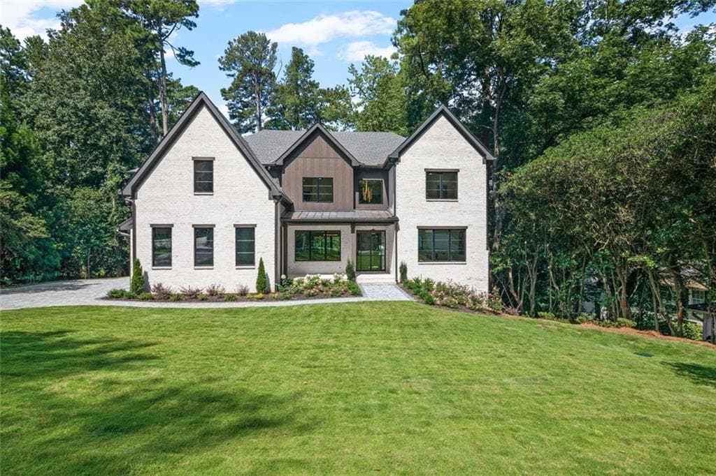 6 bedroom, 9 bathroom, 7,700 sq ft single family residence for sale at 4132 Haverhill Drive, Atlanta, GA 30342 — photo 2