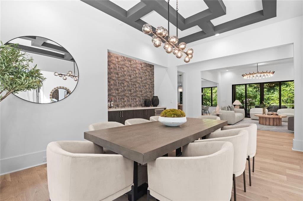 6 bedroom, 9 bathroom, 7,700 sq ft single family residence for sale at 4132 Haverhill Drive, Atlanta, GA 30342 — photo 8