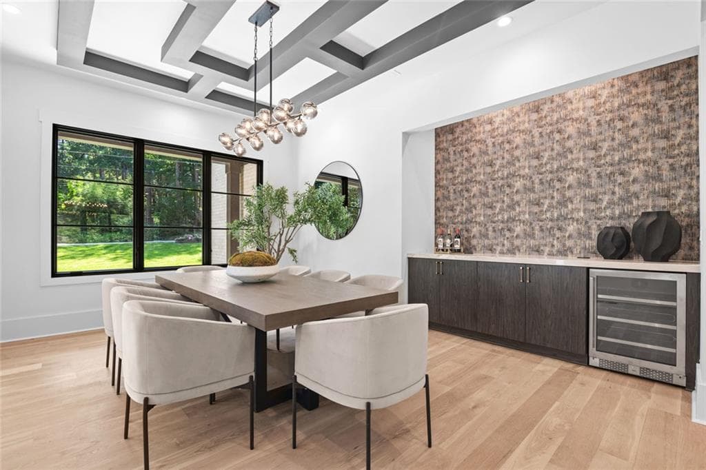 6 bedroom, 9 bathroom, 7,700 sq ft single family residence for sale at 4132 Haverhill Drive, Atlanta, GA 30342 — photo 10