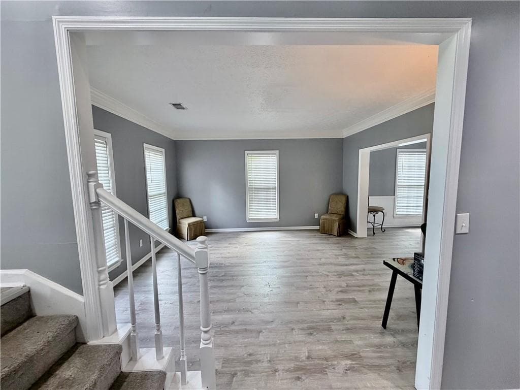 3 bedroom, 3 bathroom, 2,430 sq ft single family residence under contract at 595 Mountain Harbor, Stone Mountain, GA 30087 — photo 3