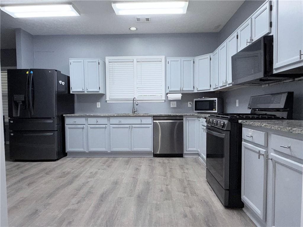 3 bedroom, 3 bathroom, 2,430 sq ft single family residence under contract at 595 Mountain Harbor, Stone Mountain, GA 30087 — photo 5