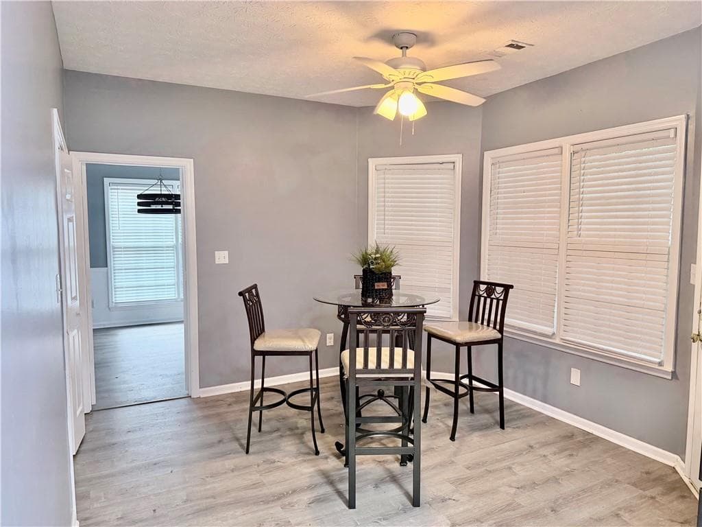 3 bedroom, 3 bathroom, 2,430 sq ft single family residence under contract at 595 Mountain Harbor, Stone Mountain, GA 30087 — photo 8
