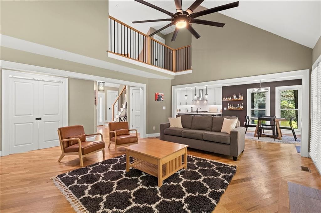 4 bedroom, 4 bathroom, 2,632 sq ft single family residence under contract at 1208 Commonwealth Avenue, Marietta, GA 30064 — photo 8