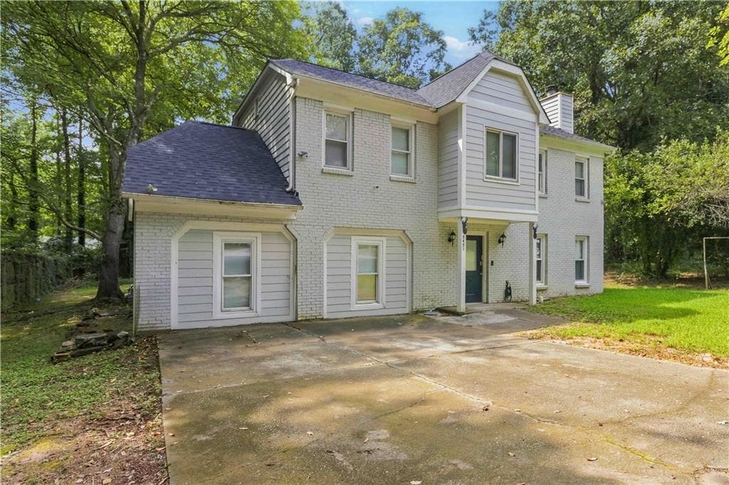 4 bedroom, 3 bathroom, 2,167 sq ft single family residence for sale at 5451 Hedgeflower Court, Stone Mountain, GA 30088 — photo 3