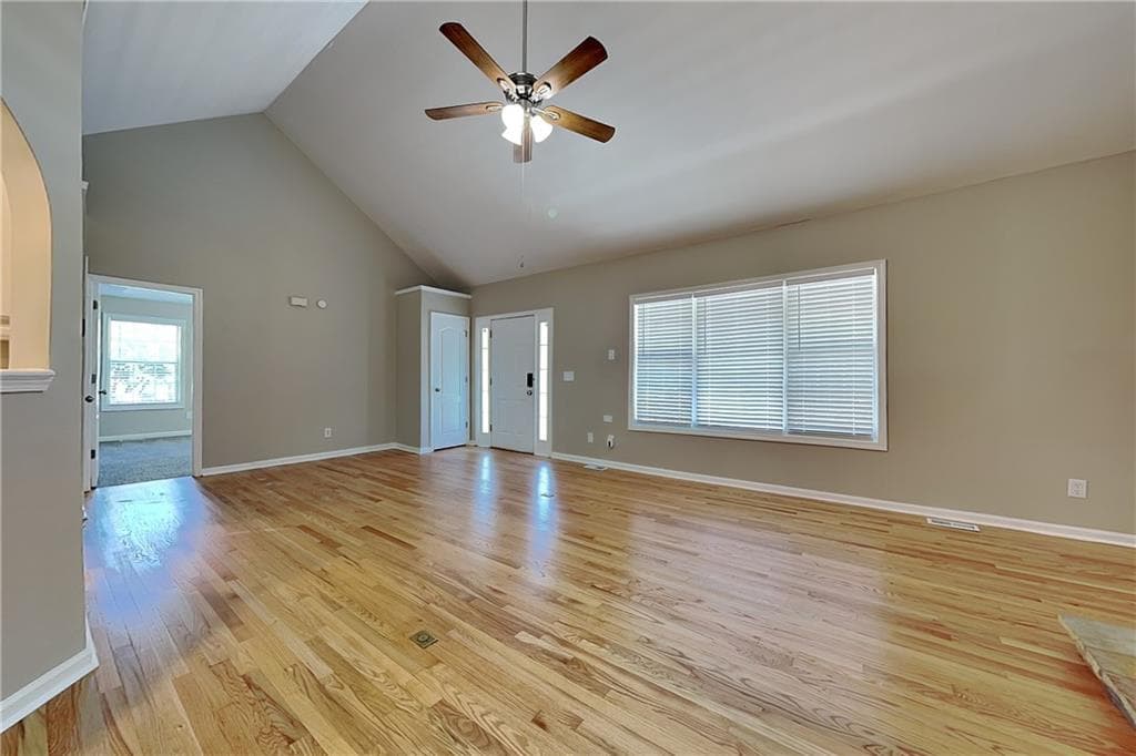 3 bedroom, 3 bathroom, 2,507 sq ft single family residence for rent at 112 Hickory View Lane, Acworth, GA 30101 for $2,375 a month — photo 3
