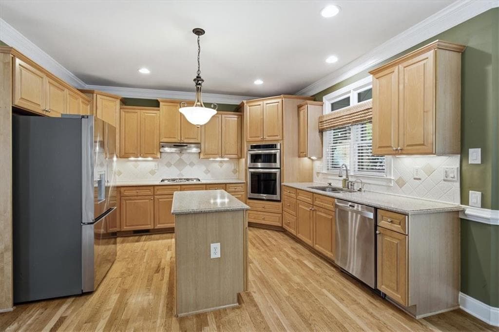 4 bedroom, 5 bathroom, 4,417 sq ft single family residence for sale at 867 Blue Heather Court, Lawrenceville, GA 30045 — photo 4