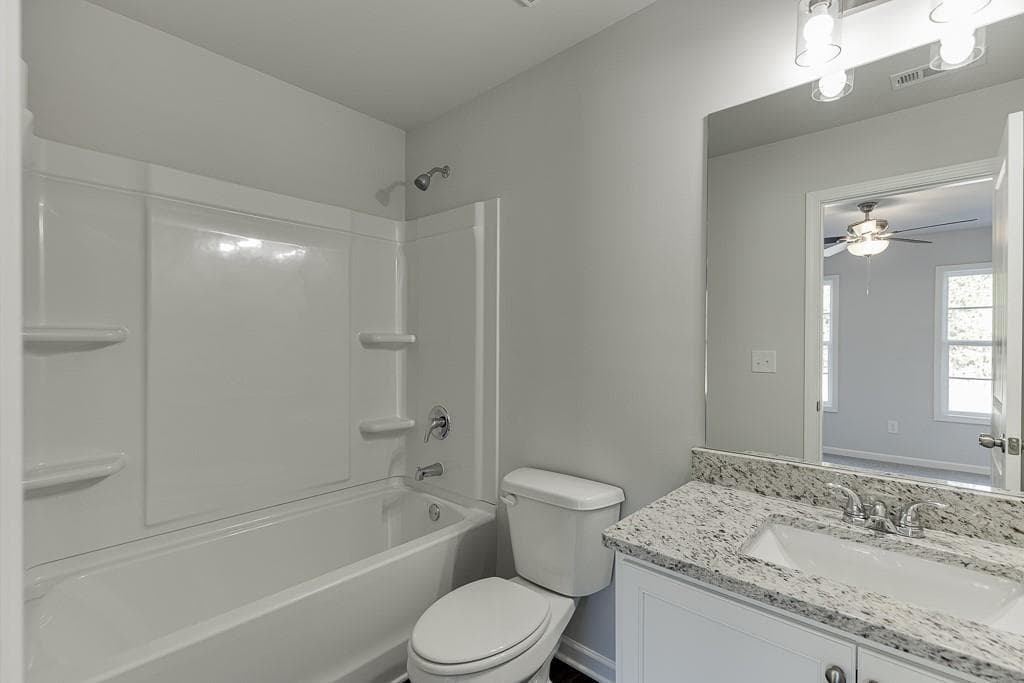 2 bedroom, 3 bathroom, 1,296 sq ft condominium for rent at 375 Collins Industrial Way, Lawrenceville, GA 30043 for $2,250 a month — photo 4